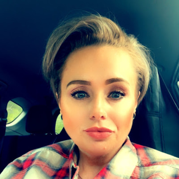 Meet your Posher, Shonna - Picture 1 of 1